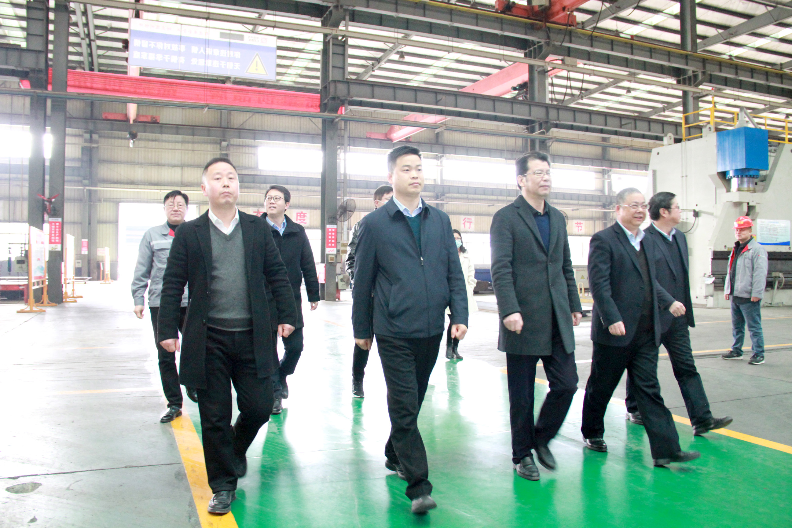 政府牽紅線，產(chǎn)學(xué)研融合--武漢科技大學(xué)夏緒輝專家團隊一行